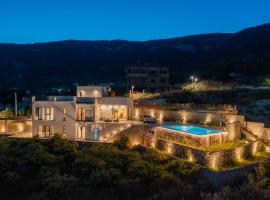 Luxury Villa Envivo Komiža with heated pool and professional gym, hotel de lujo en Komiža