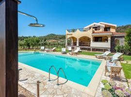 Villa Saige , piscina ad uso esclusivo, con idromassaggio, lággjaldahótel í Alghero