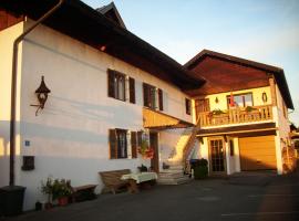 Gästehaus zur Brücke, viešbutis mieste Waging am See