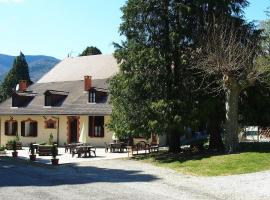 La Source, povoljni hotel u gradu Saint-Pierre-dʼArgençon