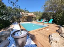 Maison avec piscine chauffée