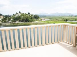 Comfortable and beautiful apartment, hotel in Ploče