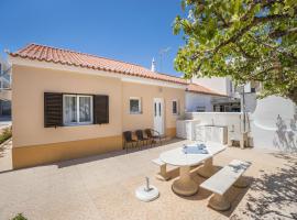 Casa Fernandes, cottage in Burgau