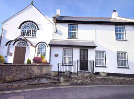 Sunnyside, holiday home in Colyton