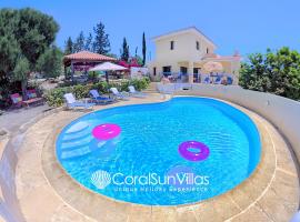Apollon Harmony Villa, by Coral Sun Villas, hotel v destinaci Coral Bay