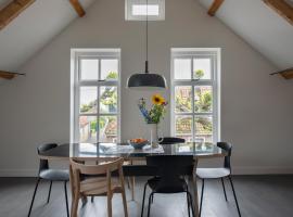 Schitterend appartement in dorpsstraat Langweer!, h&ocirc;tel avec golf &agrave; Langweer