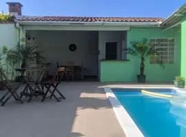 Casa com Piscina 200 m da Praia - São Sebastião