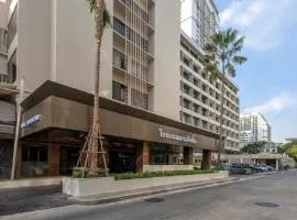 Manhattan Hotel Bangkok