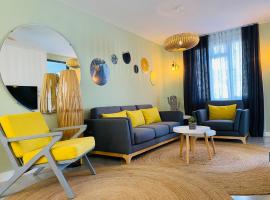 Sweet Beach Apt-Pool, Terrace, Ground Floor, few steps from beach!