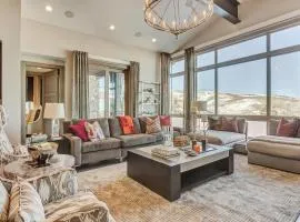 Gorgeous Five Bedroom Penthouse in the Heart of Park City apartment hotel