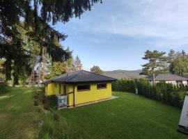 Sunny House, hotel di Lipno nad Vltavou