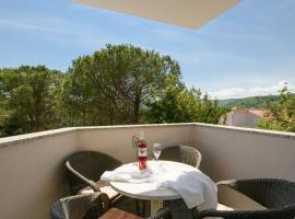 Apartment Matej, hotel in Rabac