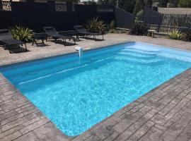 Villa privative 3 chambres et piscine priv près Carcassonne – obiekty na wynajem sezonowy w mieście Pezens
