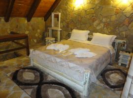 eco oneiro resort, aparthotel in Kalavryta