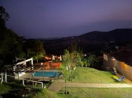 Aqui no Camping, hotel with pools in Brumadinho