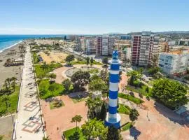 Luxury 190m2 Amplio apartamento moderno con terraza en la azotea de 50m2 junto a la playa, en el centro de Torre del Mar, Málaga, Modern large apartment with 50m2 roof terrace by the beach, right in the center of Torre del Mar, Malaga