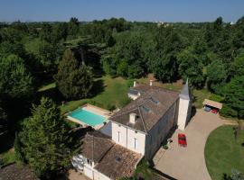 Château Fleur D'Aya, venkovský dům v destinaci Artigues-pres-Bordeaux