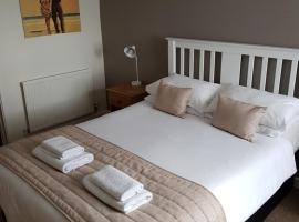 A35 Pit Stop Rooms, hotel em Axminster