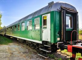 Wagony Sypialne w Muzeum Kolejnictwa – kemping 