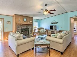 Steinhatchee Home w/ Boat Parking: 1 Mi to Marina