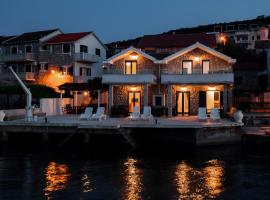 Apartments Ponta Krasici, hôtel accessible aux personnes à mobilité réduite à Tivat