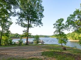 Rough River Dam State Resort Park, golfo viešbutis mieste Fentress McMahan