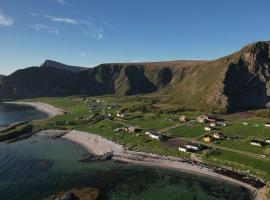Sjarmerende hus med orkesterplass til hav og fjell, отель в городе Stave