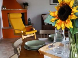 Lily Home_Lefkada ~ Private Country house, hotel-fazenda em Kondáraina