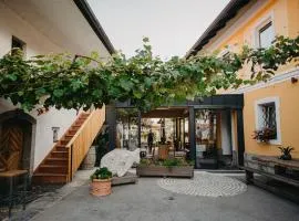 Hotel Pok Garni