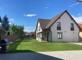 FENYŐ APARTMAN House I