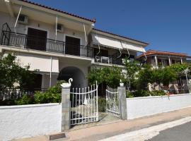 Mega Apartments, pet-friendly hotel in Tiros