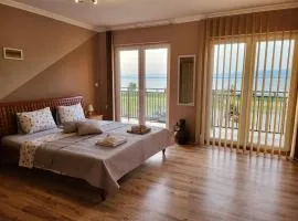 Sun and river Apartments