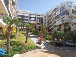 Dolce Vita II Waterfront Breeze Sea View Luxury Apartament, luxury hotel in Sveti Vlas