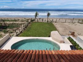 New Beachfront Villa in Playa Blanca, hotel poblíž Mezinárodní letiště Ixtapa-Zihuatanejo - ZIH, 