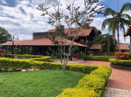 Chalet La Estancia - Parque del Café, chalupa v destinaci Montenegro