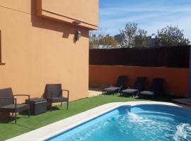 Magnifico chalet con piscina privada, cabin in Torre del Mar