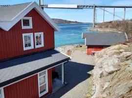 Tjeldsundbrua Overnatting - Sjøhus1