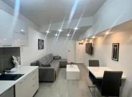 Apartment Diamond -modern and lovely seaside studio apartment