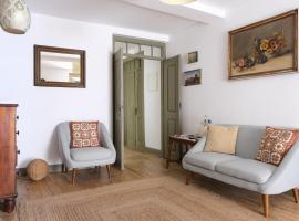 Casa da Pra&ccedil;a - Guest House