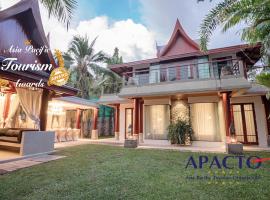 Villa in the Park, Whole house's suitable for family's vacation, villa in Phuket Town
