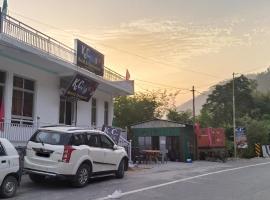 KC Hotel & Restaurant، فندق في Rudraprayāg