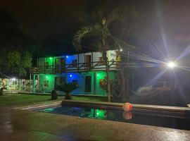 Hostal eco-aventura, hotel Montañitában