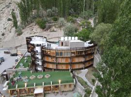 Famree Resort Hunza: Hunza şehrinde bir otel