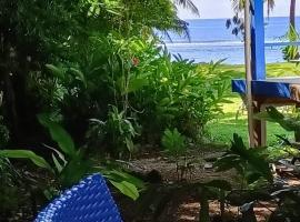 Are Tamareni 2BR Beach Cottage or River Studio, hotel perto de MV Mataora, Avarua