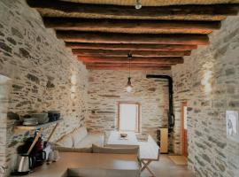 Konaki Hikers Lodge by Andros Routes, cabin in Andros Chora