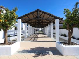 La Cancela Apartamentos Tur&iacute;sticos, hotel que acepta mascotas en El Roc&iacute;o