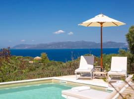Serene Oasis Meganisi - Seaview & Exclusive Pool, hôtel à Méganisi