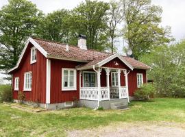 Nice holiday house located by the lake Bolmen, hotel Ljungbyban