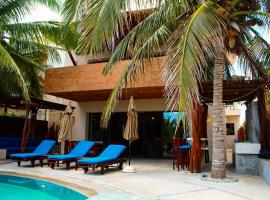 Egina Luxury Villa, hotel en Uaymitun