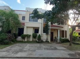Amplia casa en condominio exclusivo